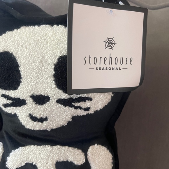 Halloween Skeleton Cat Pillow πββ¬β οΈ Storehouse HTF NWT - Picture 4 of 4